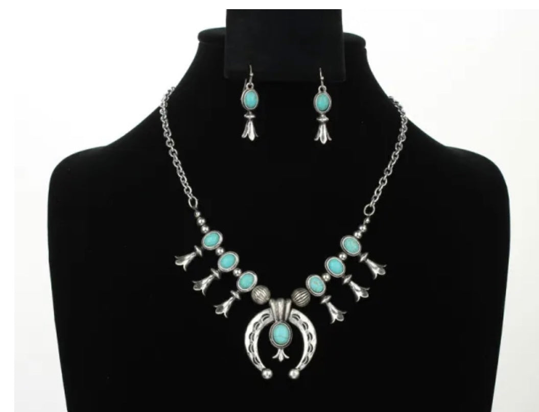 Squash Blossom Necklace Set